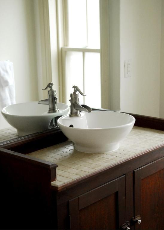 St Andrew Suites Fergus Εξωτερικό φωτογραφία